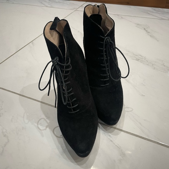 Prada Black Suede Lace Up Booties - Size 35 - Picture 13 of 13